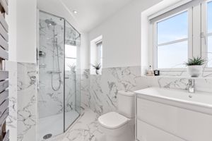 Family Bathroom- click for photo gallery